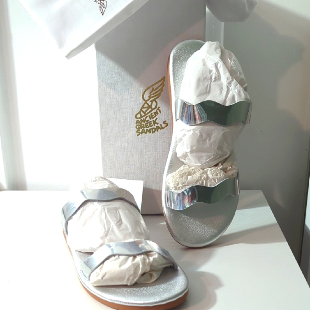Ancient Greek Sandals NIB 7.5/8 Silver Metallic